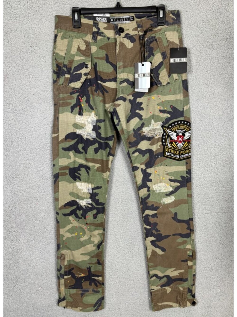 Decibel Mens Camo Distressed Cargo Pants Rip Stop 32/34 Field Recon Design NWT's